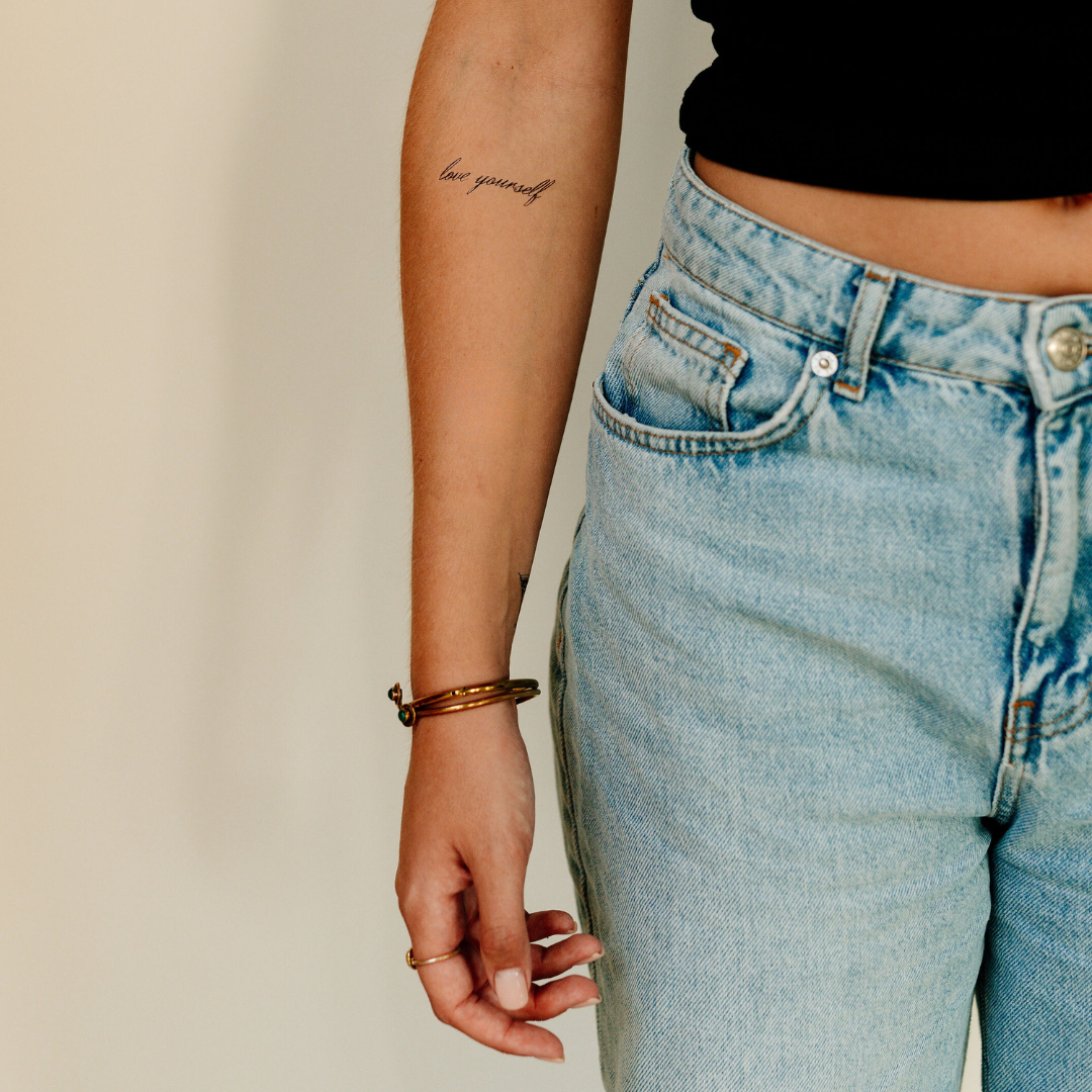 Nep tatovering tekst